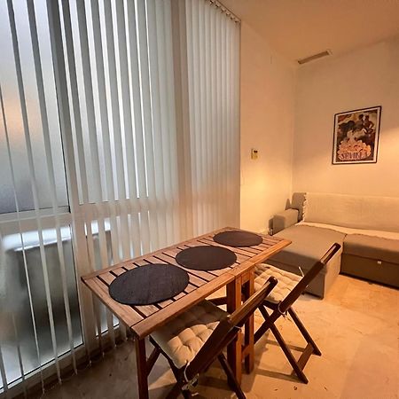 Apartamento Centro De Sevilla Екстериор снимка